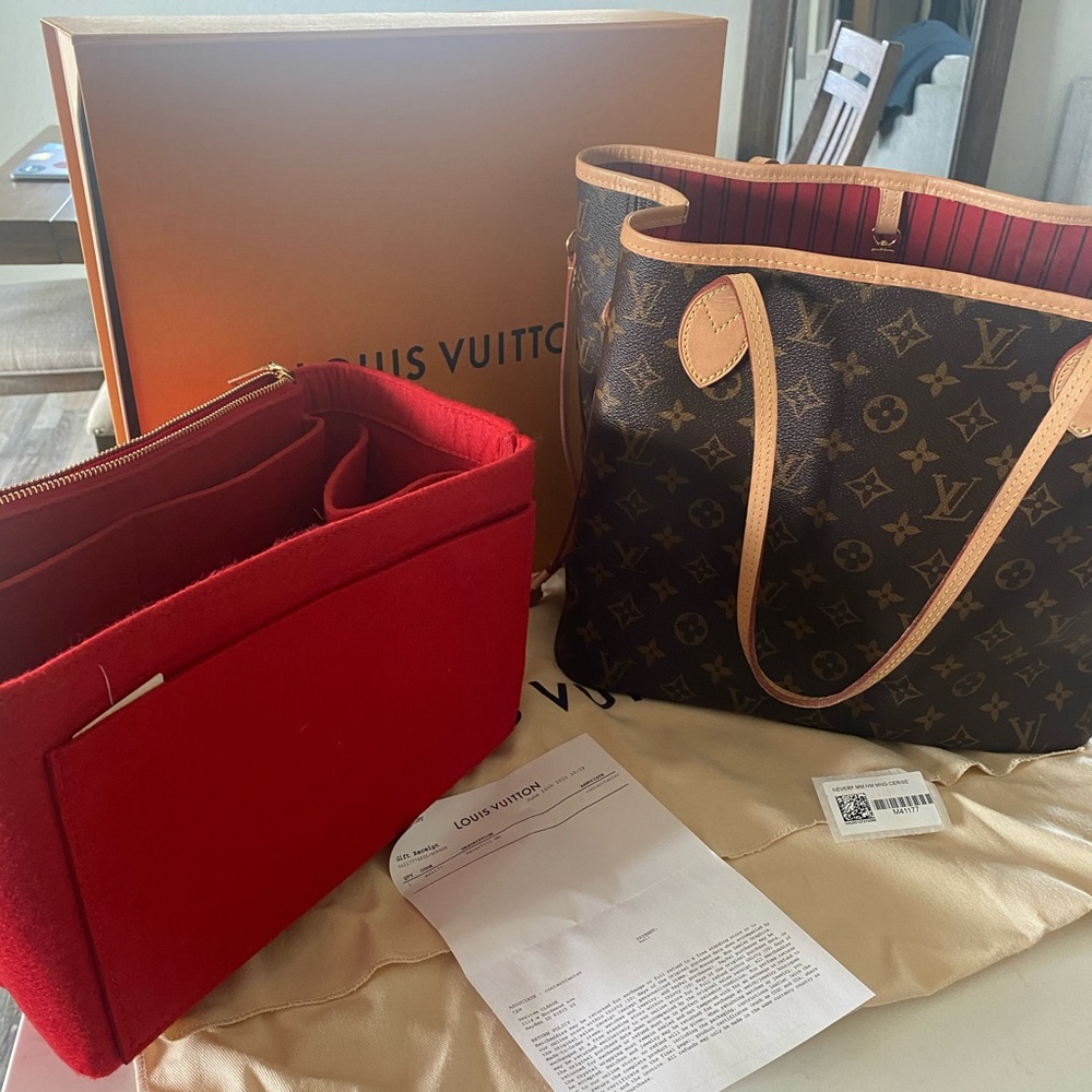 Louise Vuitton Neverfull MM